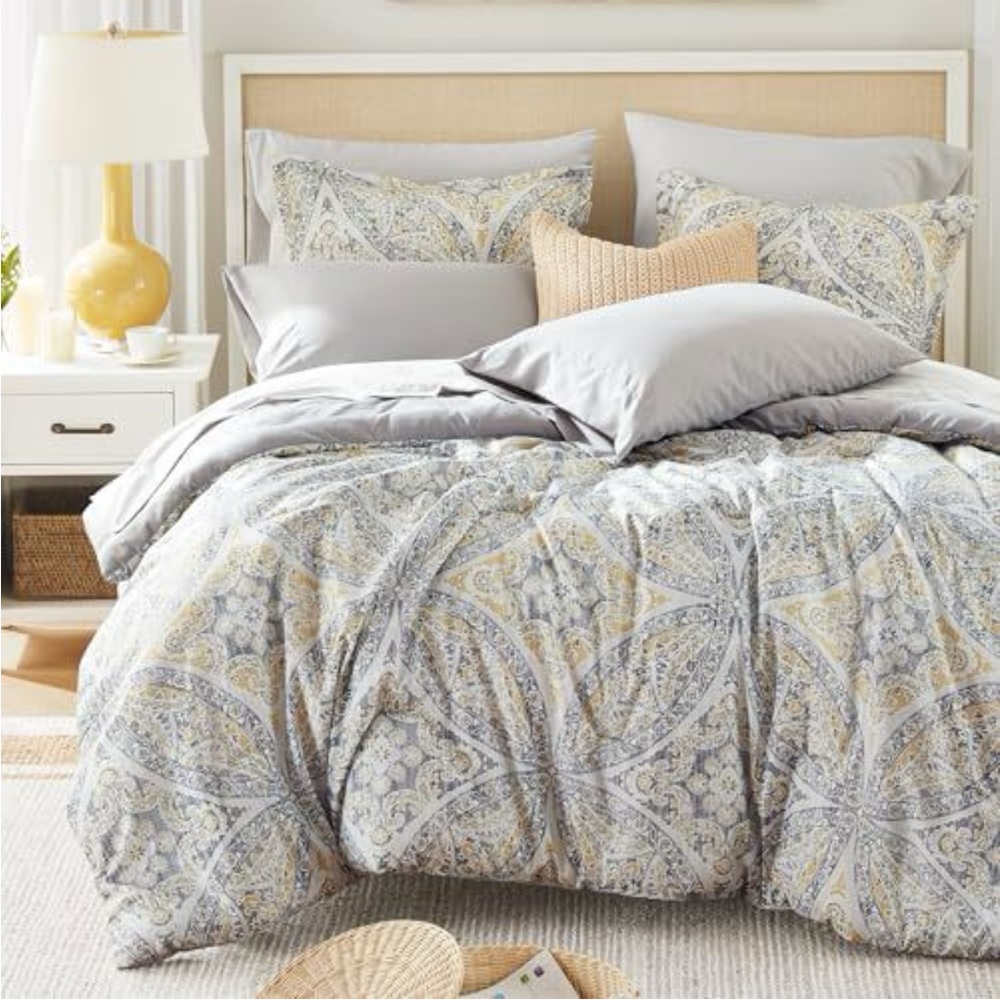 Queen Comforter Set in Blue and Cream